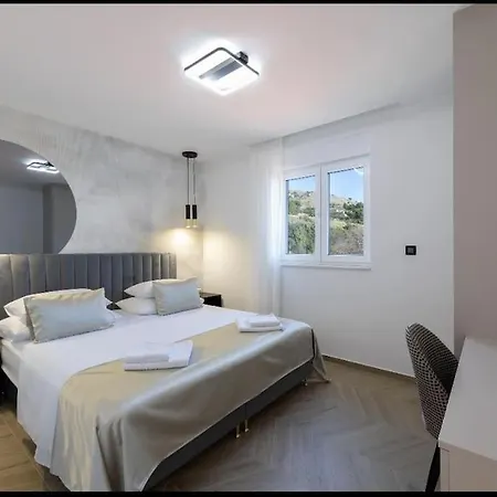 Apartament Sky High Sea View Lux